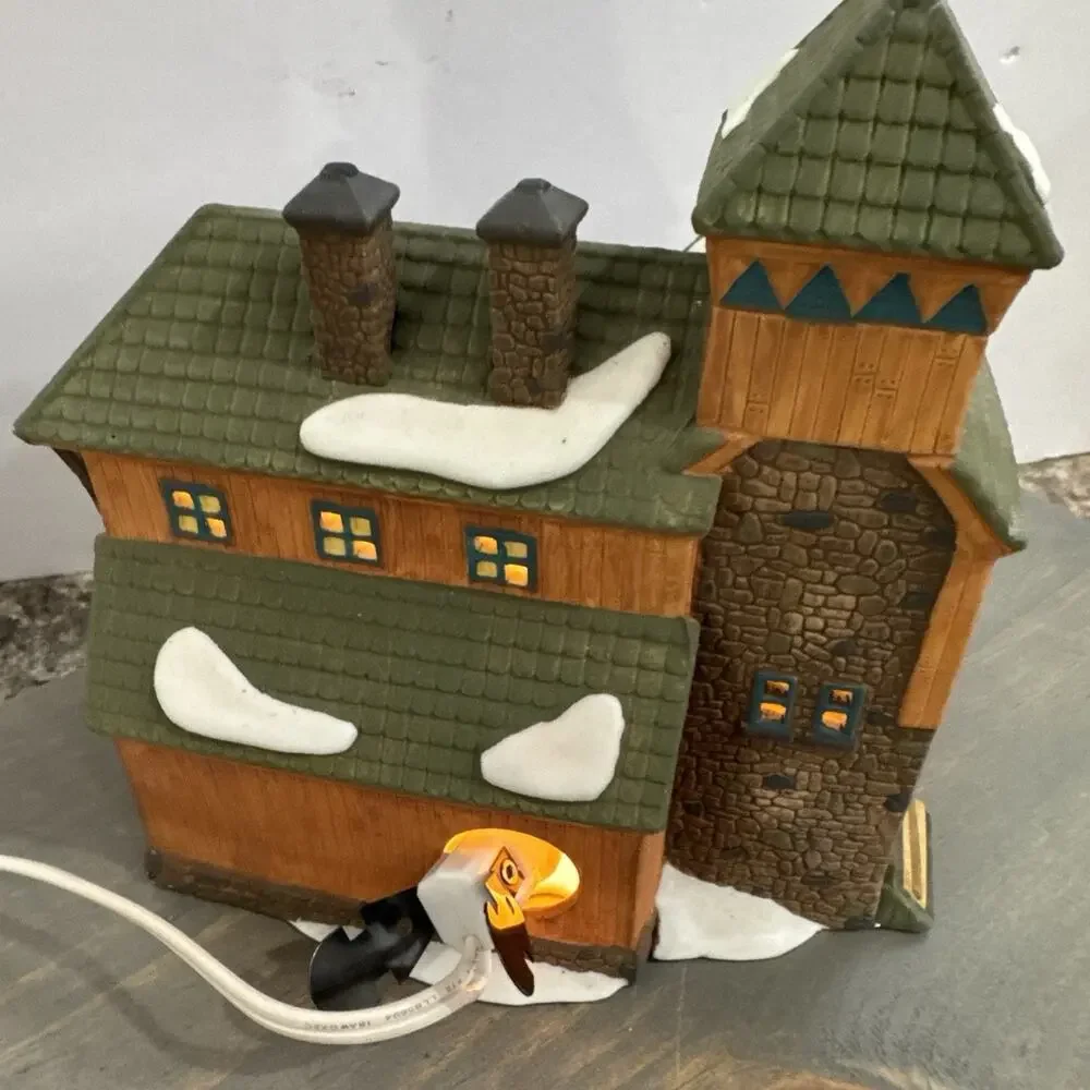 Dept 56 New England Village MCGREBE CUTTERS & SLEIGHS #56405 Lighted House 1991